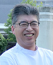 坂 良逸