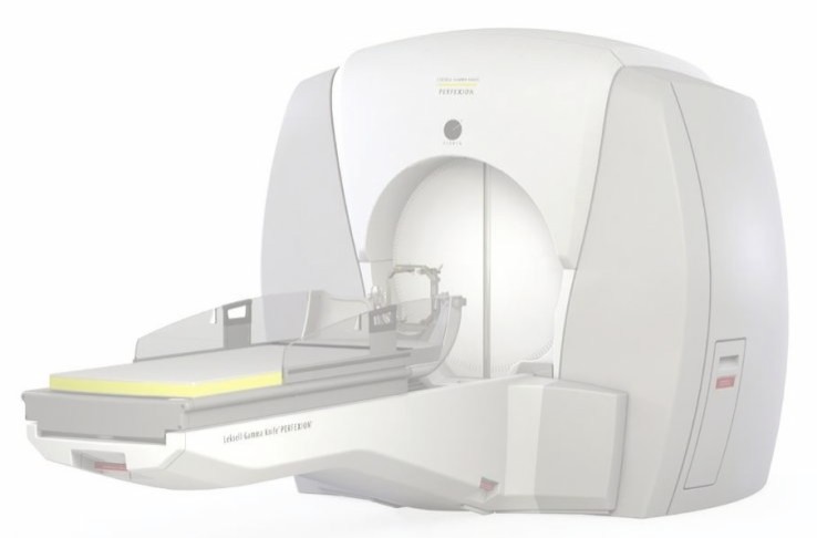 図16　ガンマナイフ　Elekta(エレクタ)　Leksell Gamma Knife Perfexion